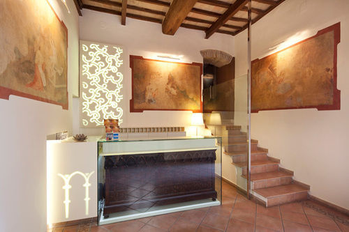 Degli Affreschi Hotel